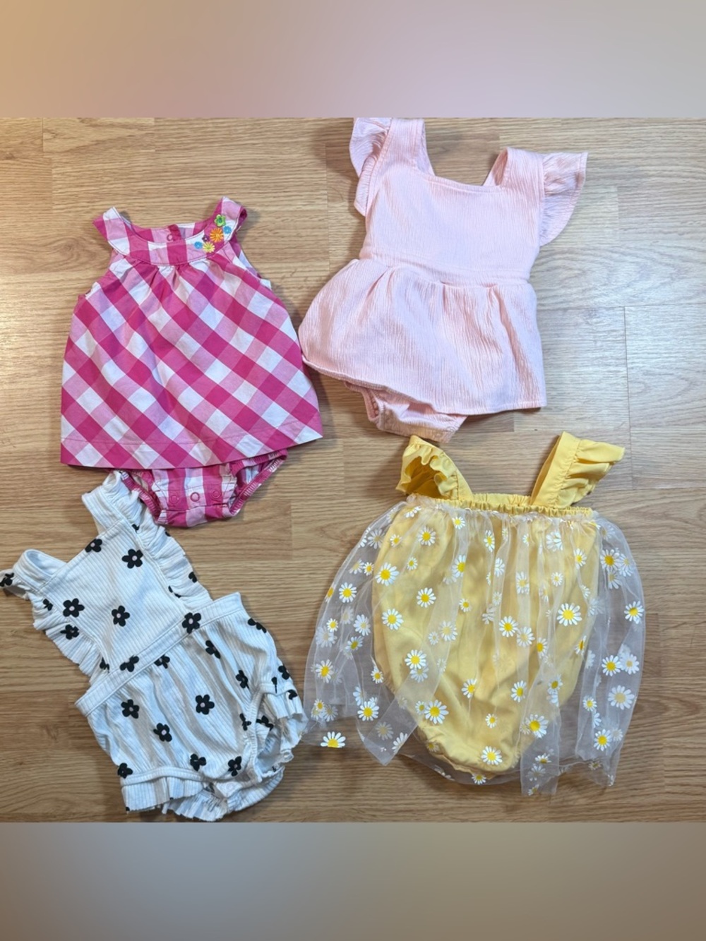 Baby Girl Romper Bundle Size 3-6 Months Cat & Jack Okie Dokie Summer X4 Outfits